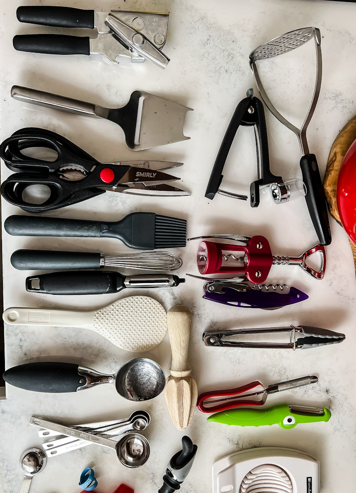 sorting kitchen utensils