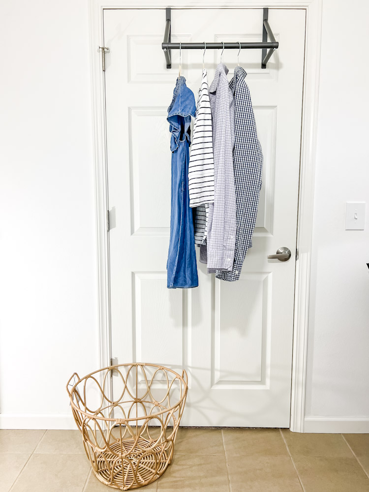 http://smallishhome.com/wp-content/uploads/2022/04/Small-laundry-room-organization-1.jpg