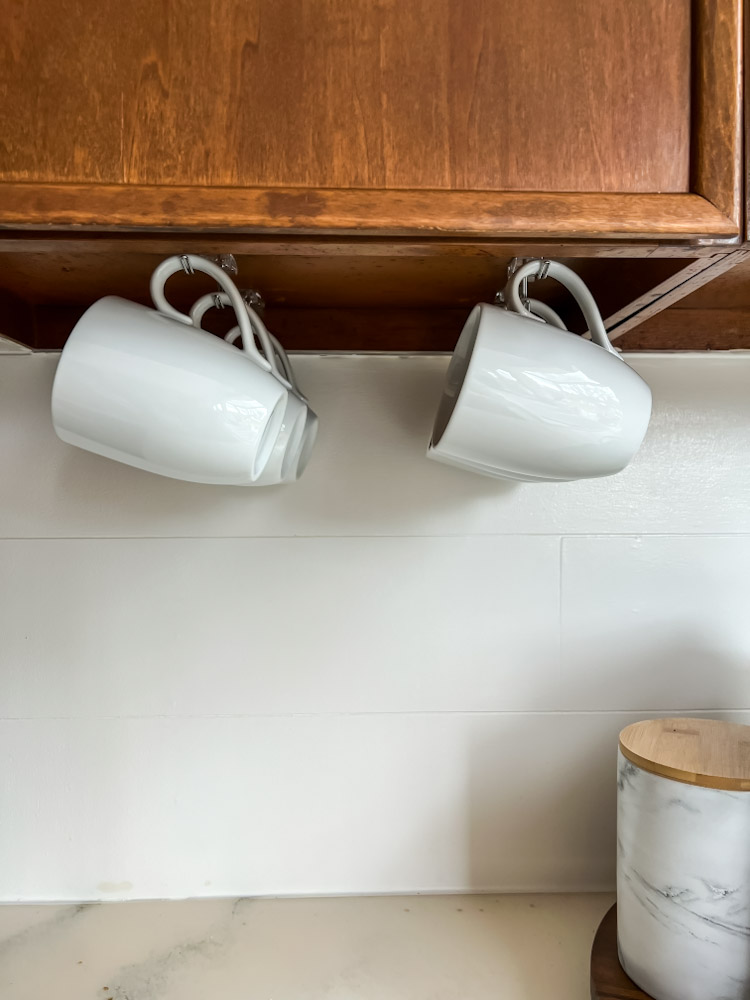 hanging mugs in kitchen