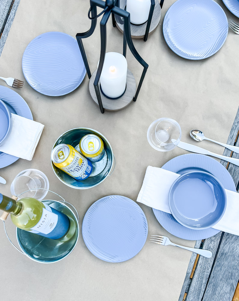 summer tablescape in blue